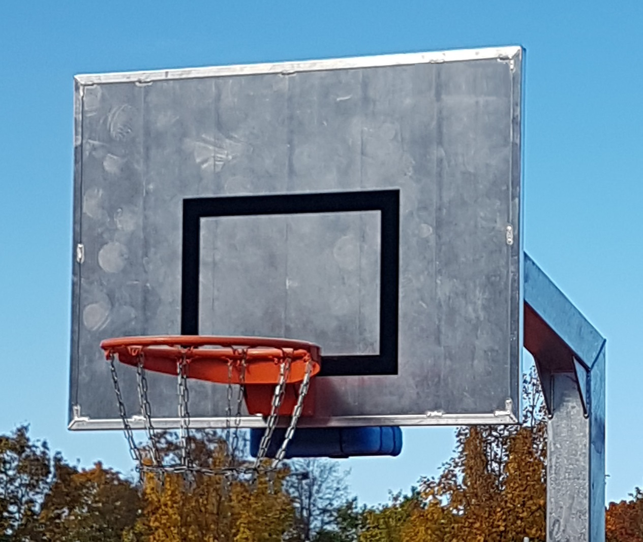 Basketball-Zielbrett aus Aluminium mit Schalldämmung, Größe 1,80 x 1,05 m