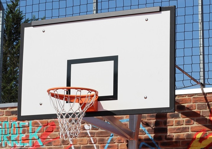 Basketball-Zielbrett aus Coplast, Größe 1,80 x 1,05 m