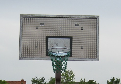 Basketball-Zielbrett aus verzinktem Gittergewebe, Größe 1,80 x 1,05 m