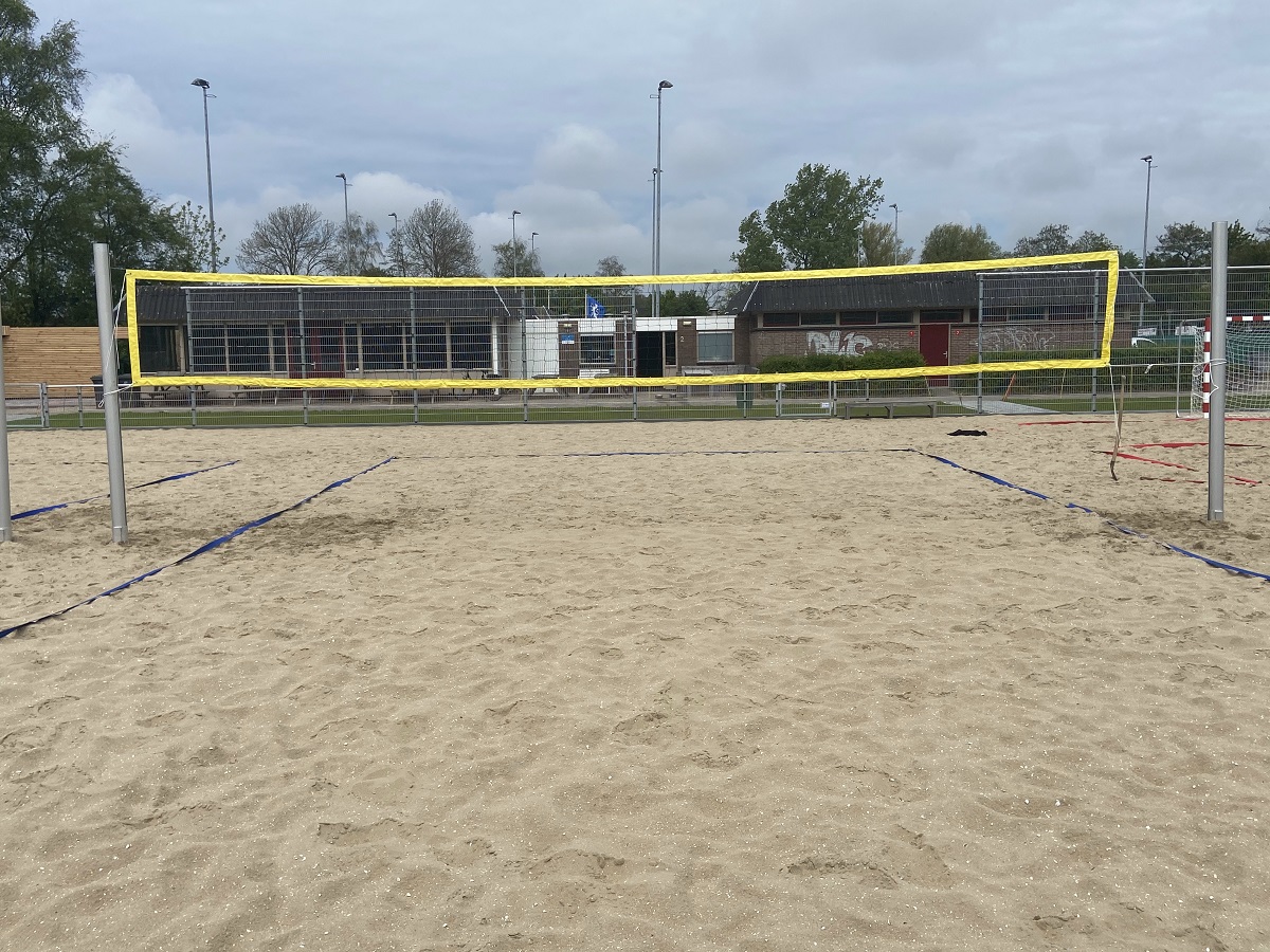 Beach-Volleyballanlage PREMIUM Wettkampf im Profil 100 x 120 mm